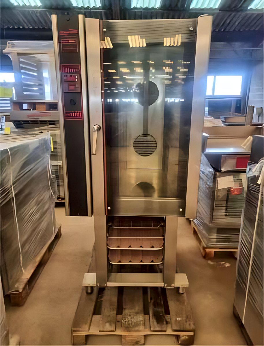 Four ventilé 10 niveaux Eurofours 3P10B20-2 d'occasion